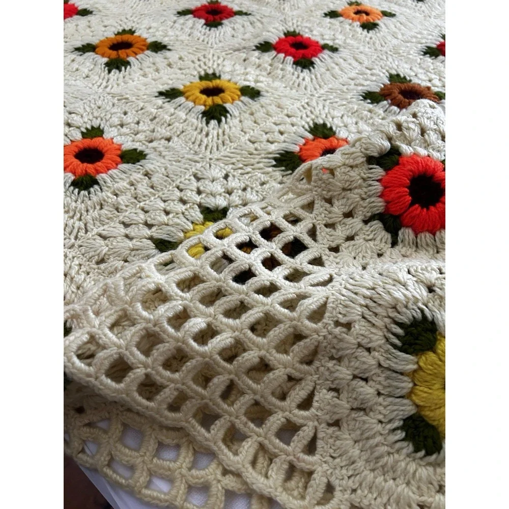 Vintage Handmade Crochet Granny Square Sunflower Blanket / Throw 76x83